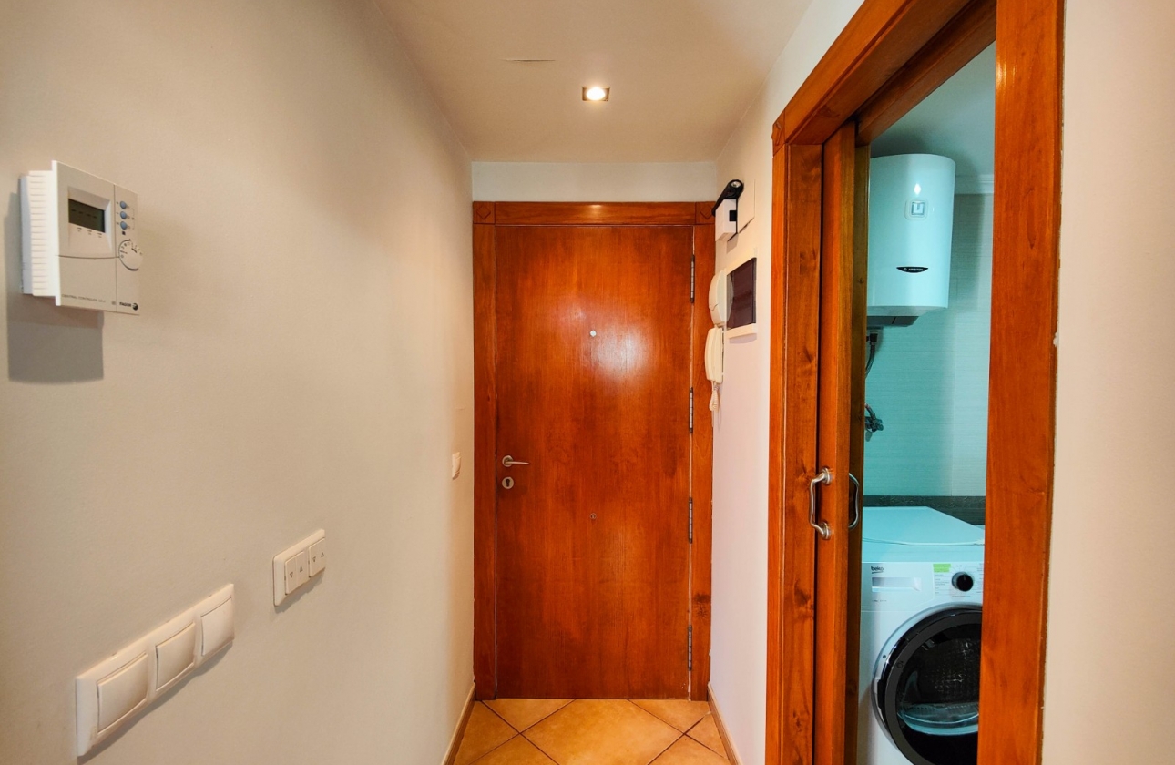 Resale - Apartment / flat - Torrevieja - La Mata