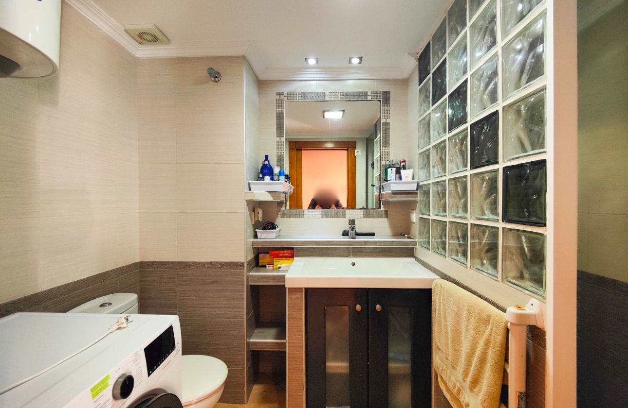 Resale - Apartment / flat - Torrevieja - La Mata