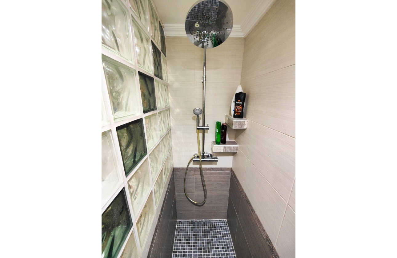 Resale - Apartment / flat - Torrevieja - La Mata