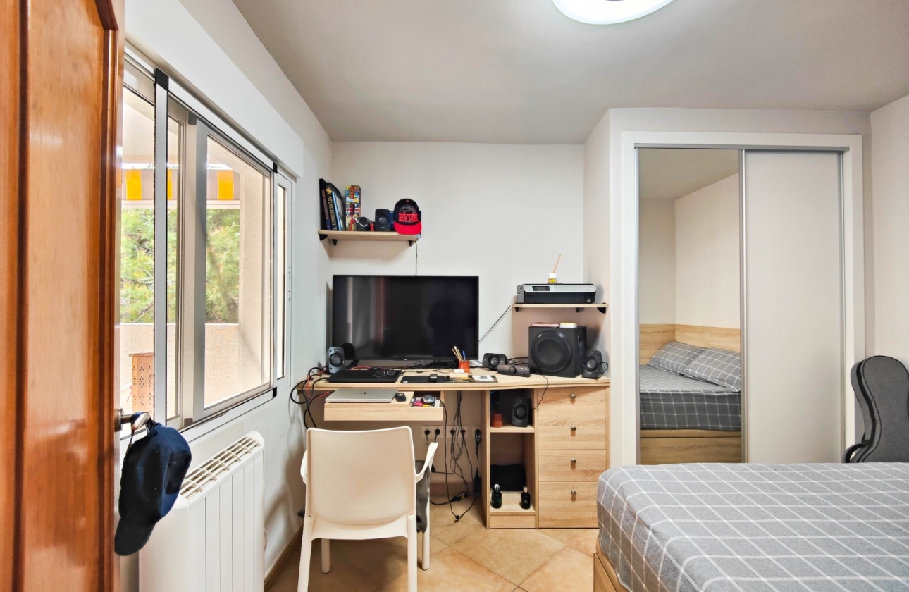 Resale - Apartment / flat - Torrevieja - La Mata