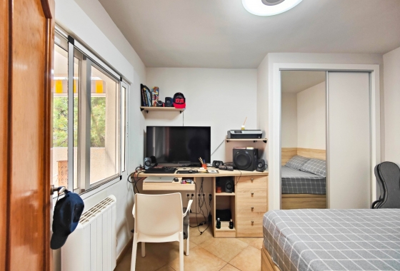 Resale - Apartment / flat - Torrevieja - La Mata