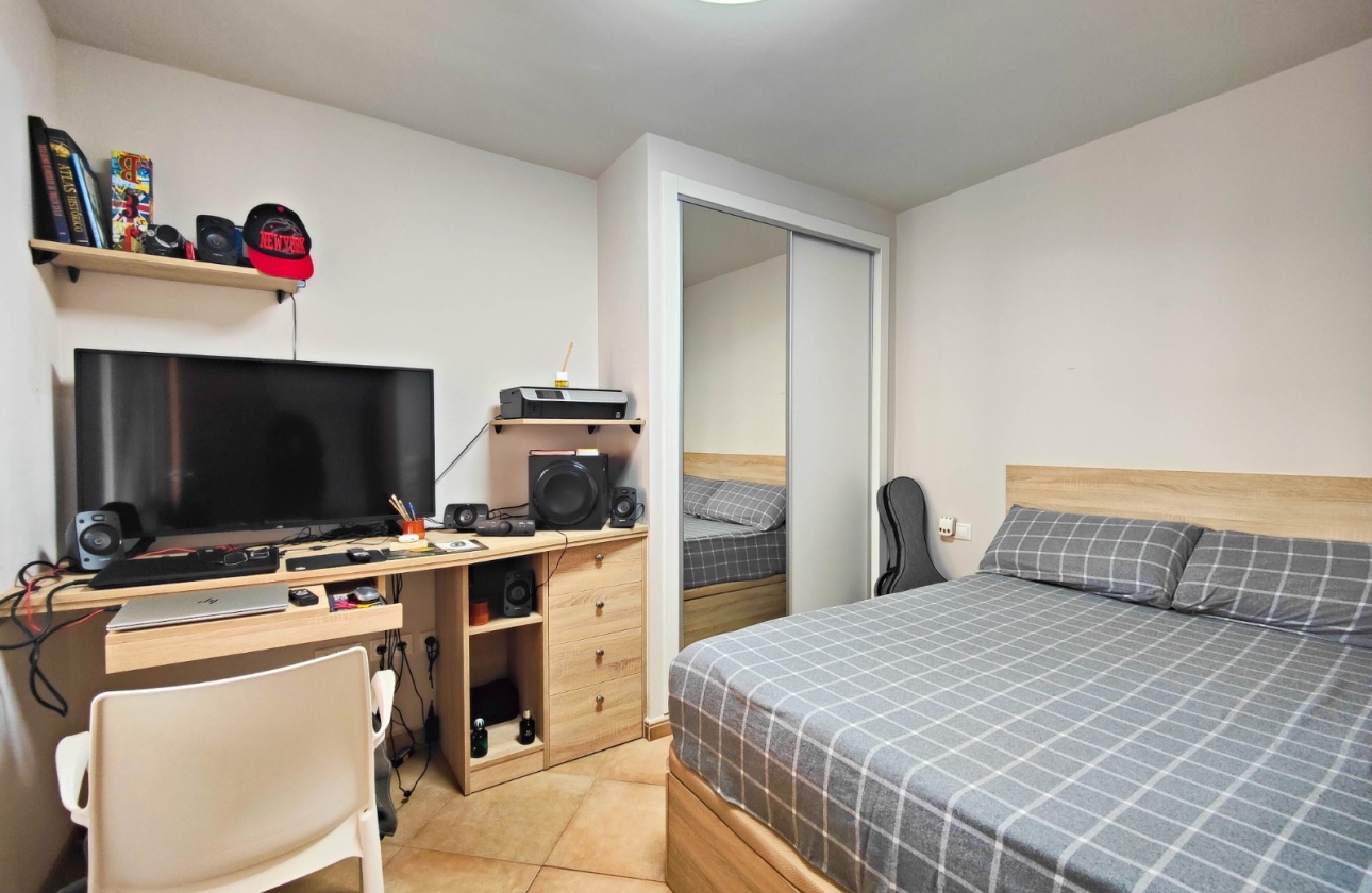 Resale - Apartment / flat - Torrevieja - La Mata