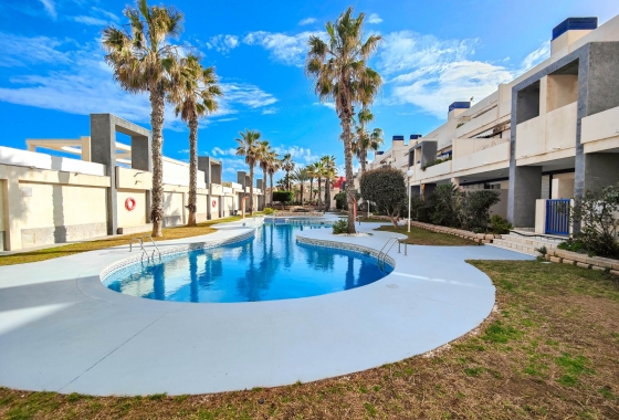 Resale - Apartment / flat - Torrevieja - La Mata