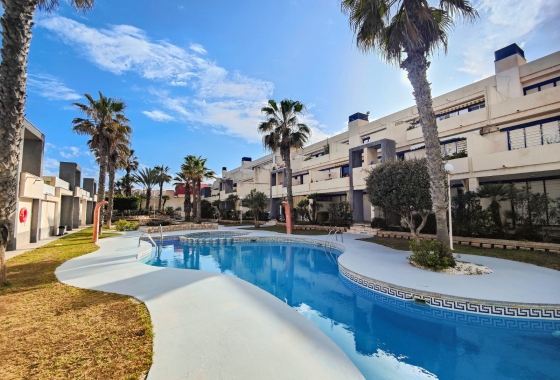 Resale - Apartment / flat - Torrevieja - La Mata