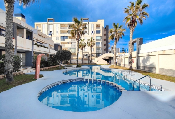 Resale - Apartment / flat - Torrevieja - La Mata