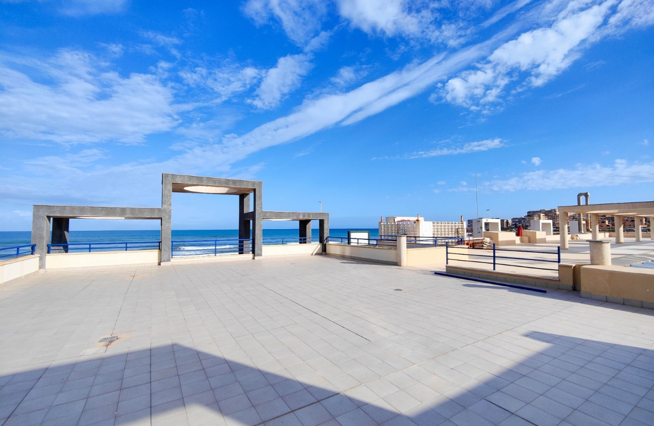 Resale - Apartment / flat - Torrevieja - La Mata