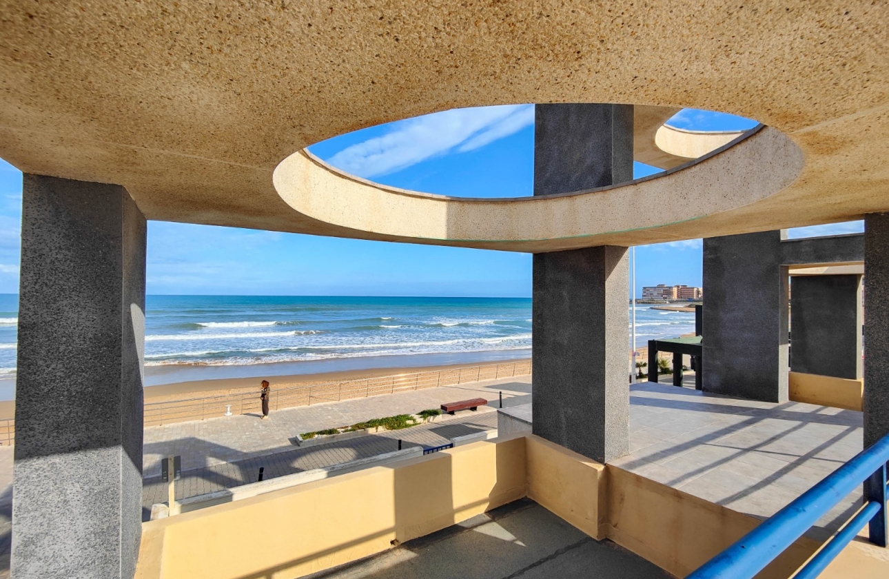 Resale - Apartment / flat - Torrevieja - La Mata