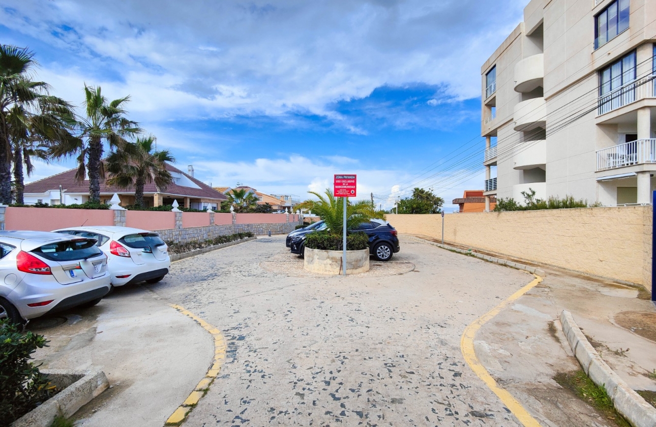 Resale - Apartment / flat - Torrevieja - La Mata