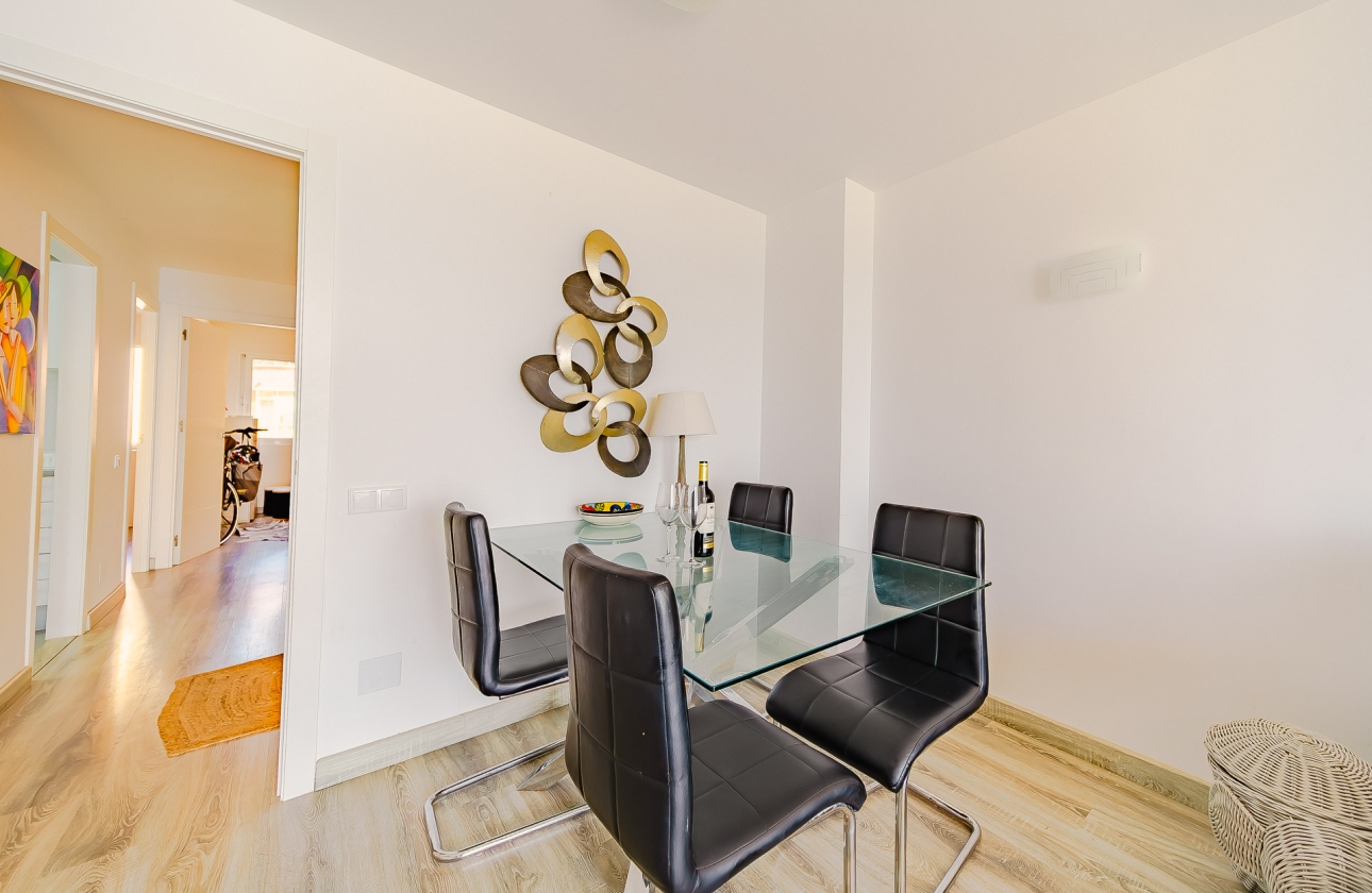 Resale - Apartment / flat - Torrevieja - Playa Del Cura