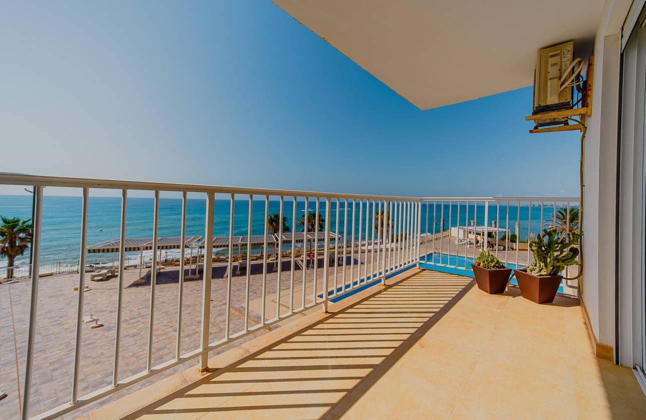 Resale - Apartment / flat - Torrevieja - Playa Del Cura
