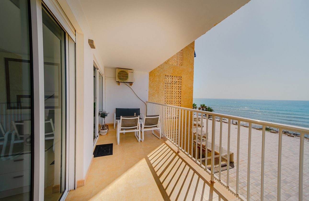 Resale - Apartment / flat - Torrevieja - Playa Del Cura