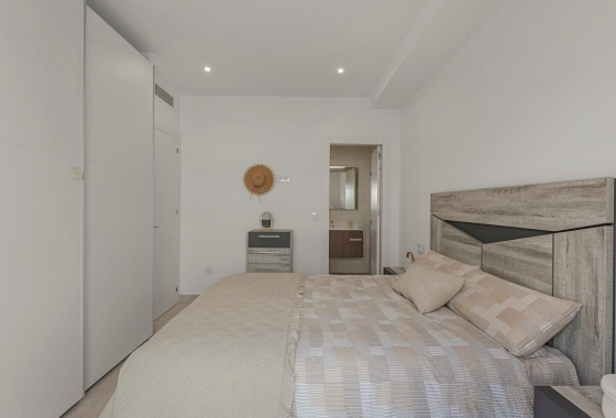 Resale - Apartment / flat - Pilar de la Horadada - Zona Pueblo