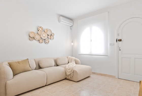 Resale - House - Orihuela Costa - La Florida