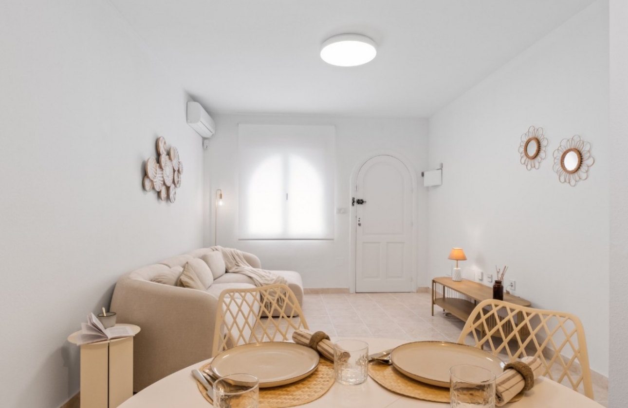 Resale - House - Orihuela Costa - La Florida