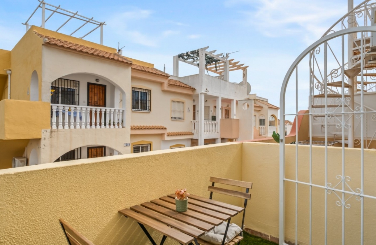 Resale - House - Orihuela Costa - La Florida