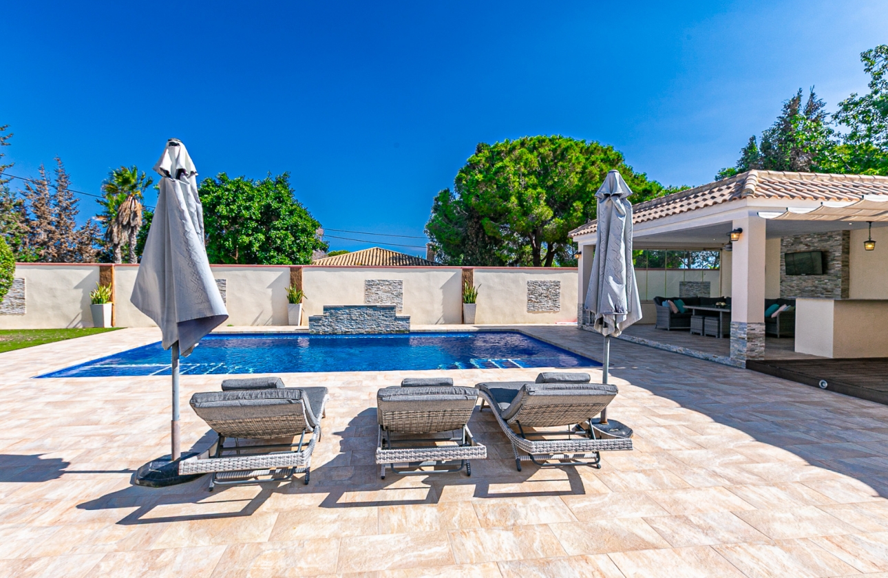 Resale - Villa - Campoamor - Lomas de Don Juan