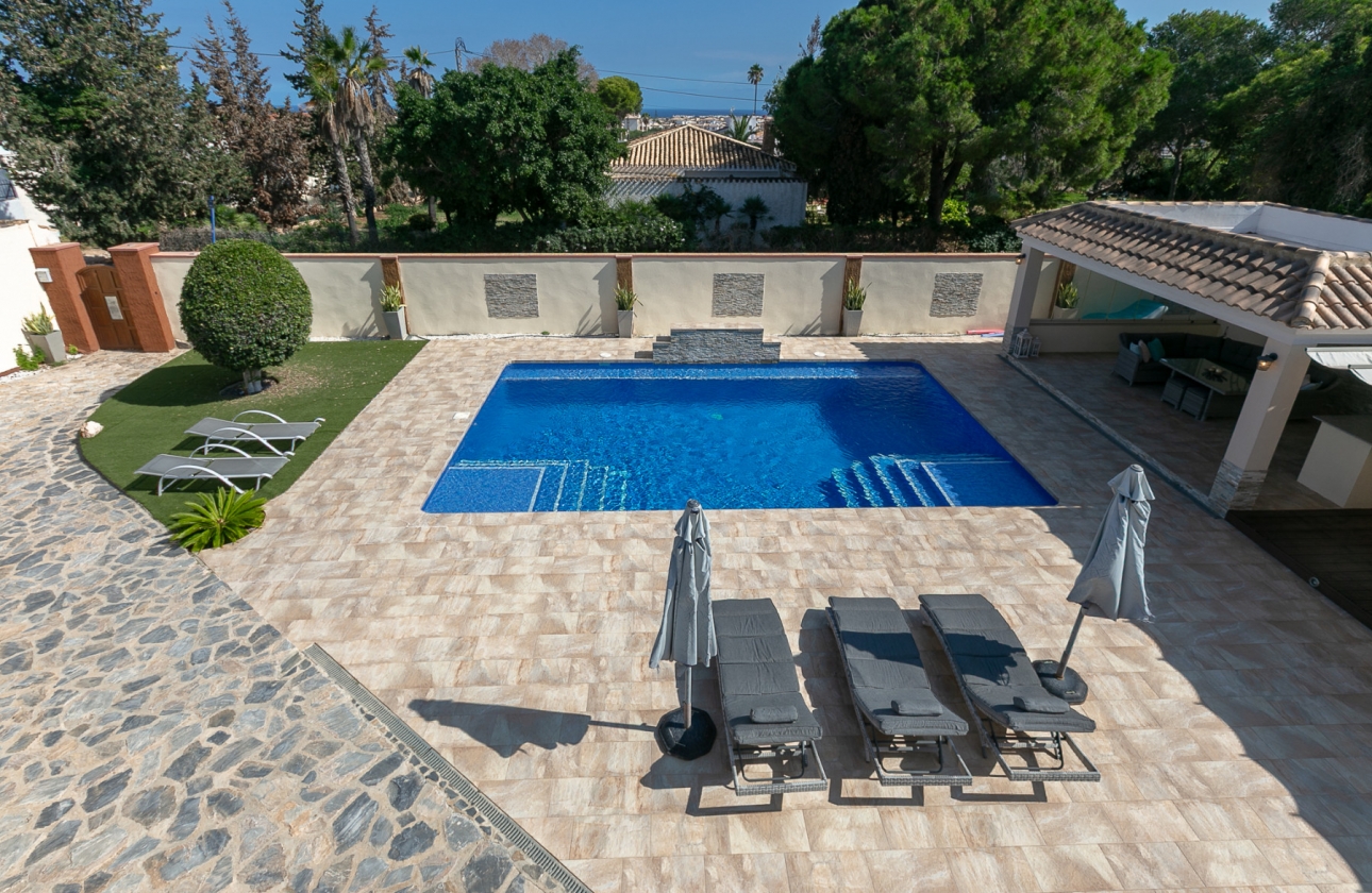 Resale - Villa - Campoamor - Lomas de Don Juan