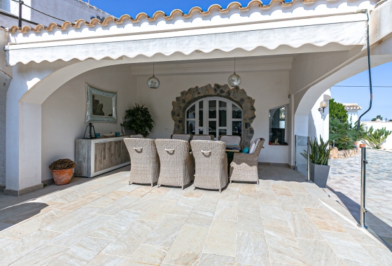 Resale - Villa - Campoamor - Lomas de Don Juan