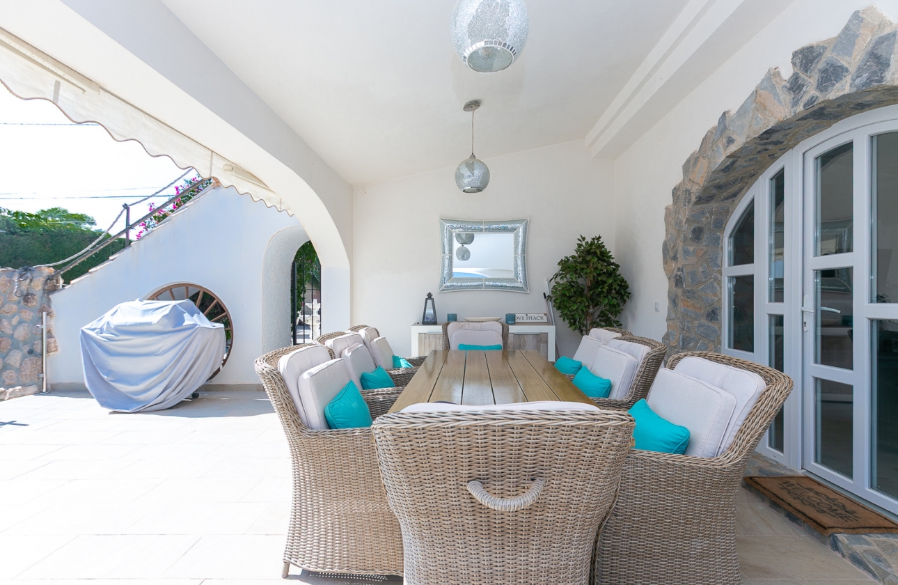 Resale - Villa - Campoamor - Lomas de Don Juan