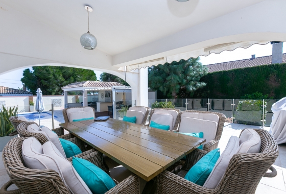 Resale - Villa - Campoamor - Lomas de Don Juan