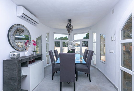 Resale - Villa - Campoamor - Lomas de Don Juan