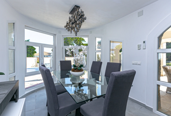 Resale - Villa - Campoamor - Lomas de Don Juan