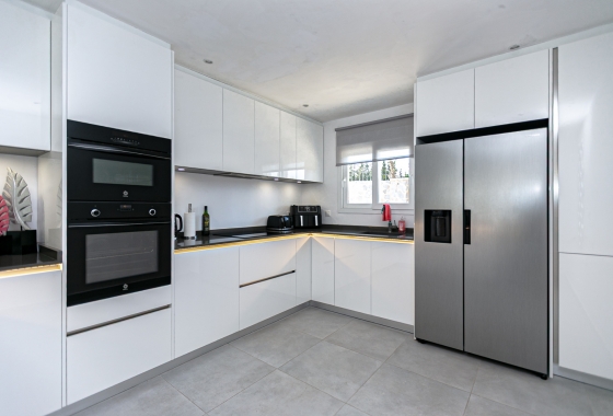 Resale - Villa - Campoamor - Lomas de Don Juan