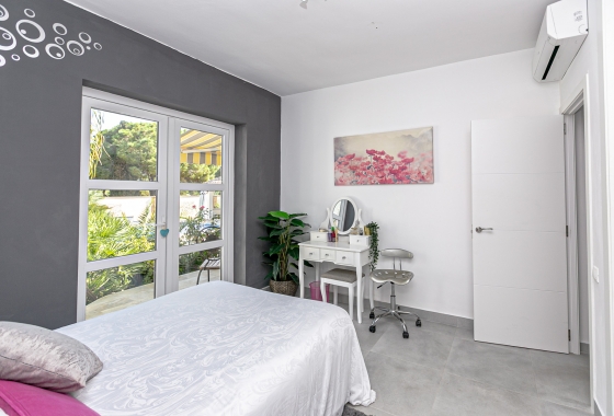 Resale - Villa - Campoamor - Lomas de Don Juan