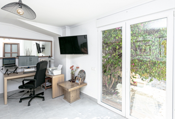 Resale - Villa - Campoamor - Lomas de Don Juan