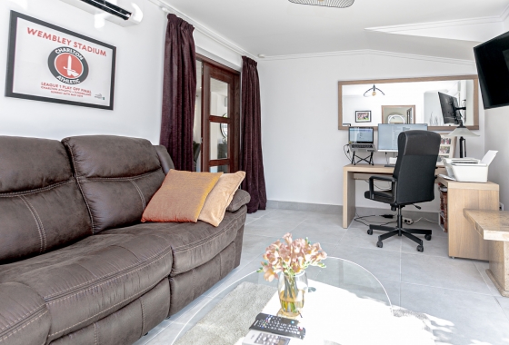 Resale - Villa - Campoamor - Lomas de Don Juan