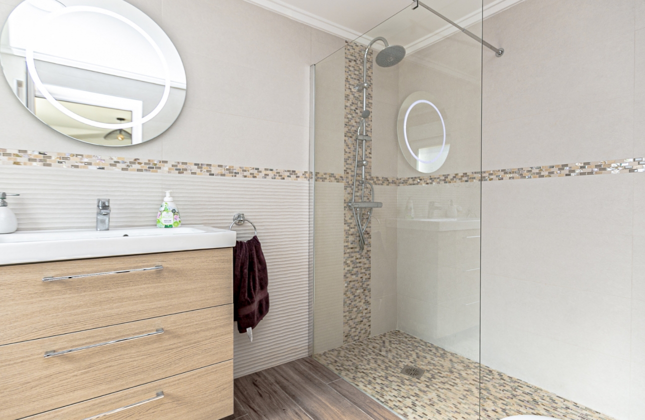 Resale - Villa - Campoamor - Lomas de Don Juan