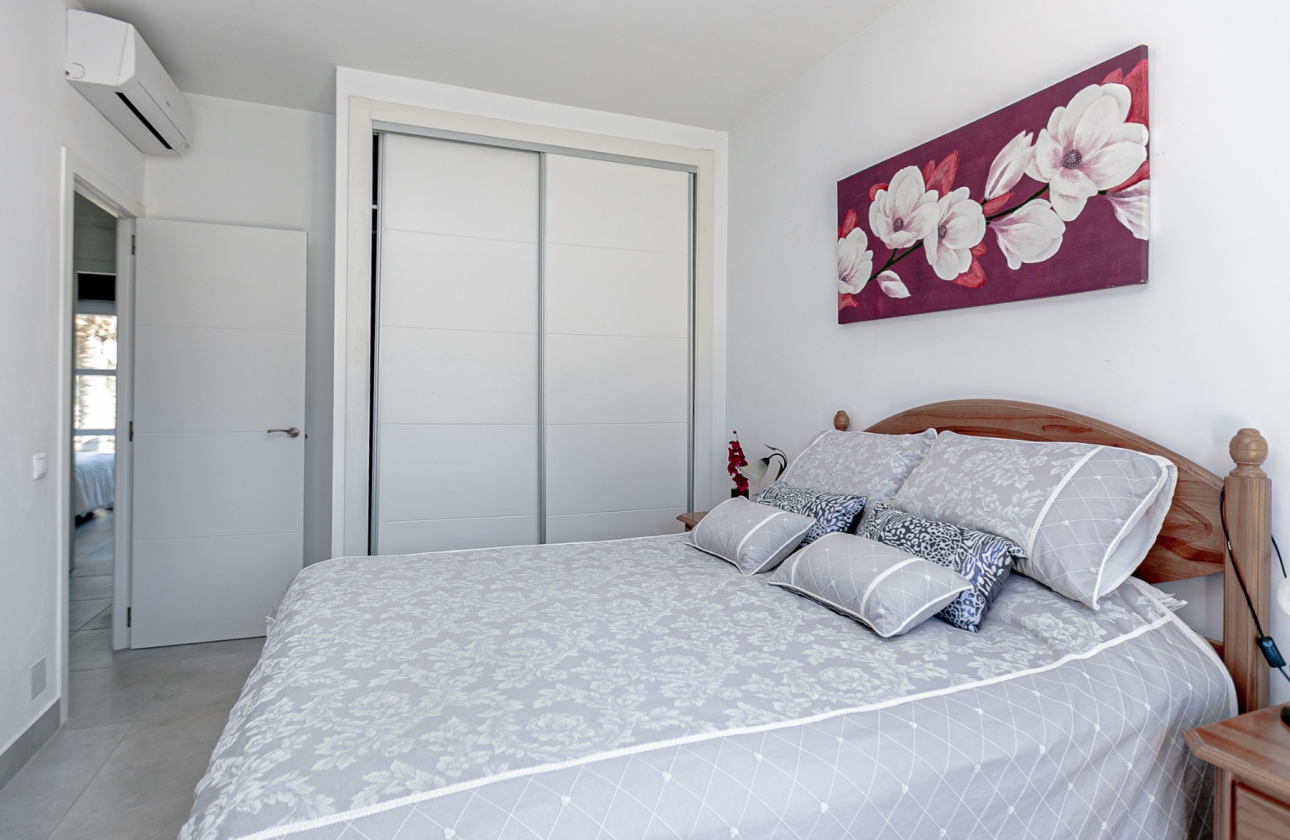 Resale - Villa - Campoamor - Lomas de Don Juan