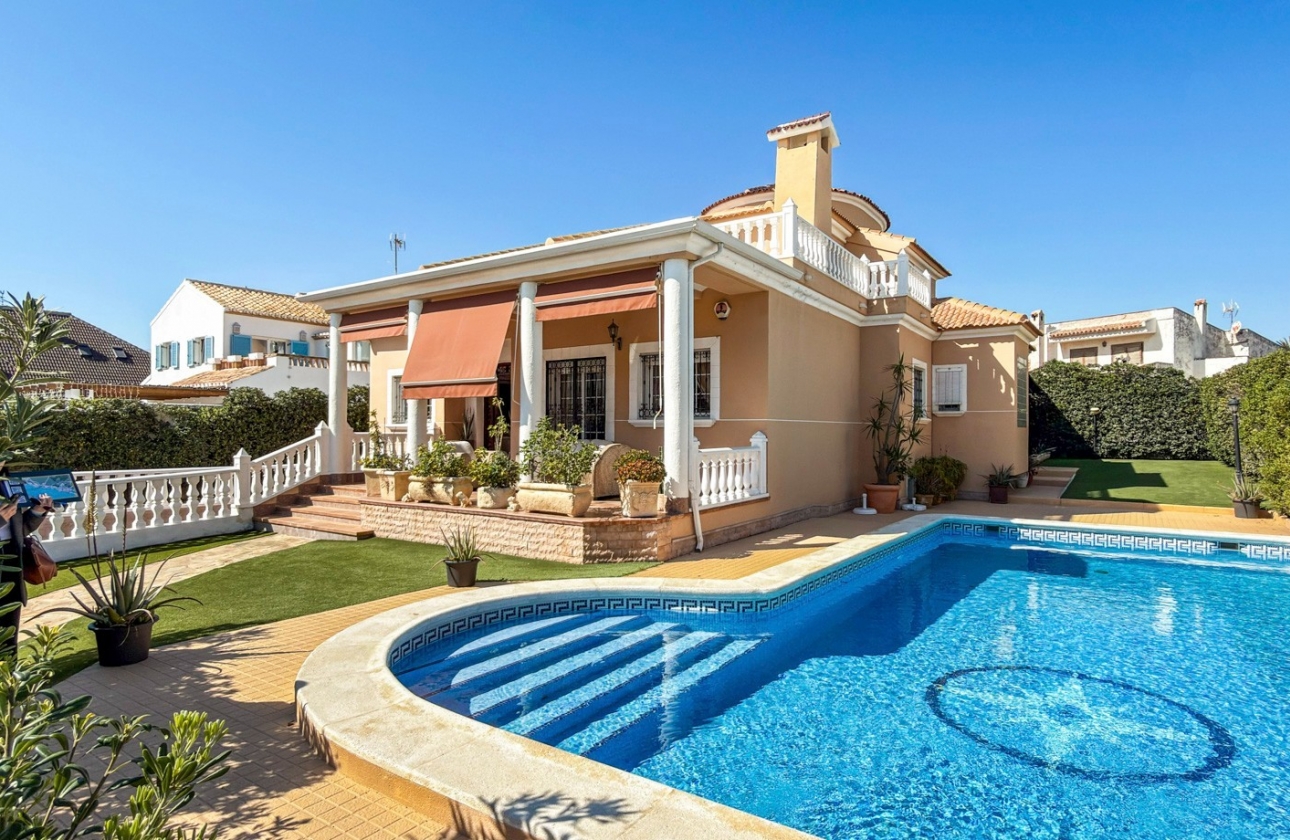 Reventa - Villa - Torrevieja - Torrelamata - La Mata