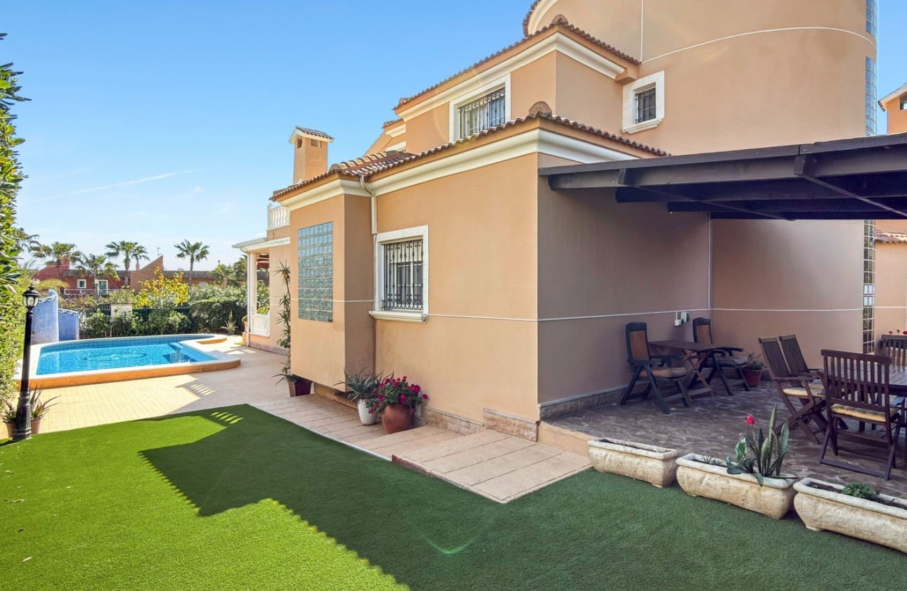 Reventa - Villa - Torrevieja - Torrelamata - La Mata