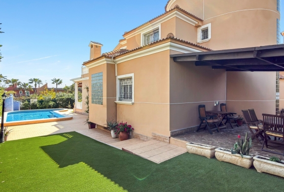 Reventa - Villa - Torrevieja - Torrelamata - La Mata