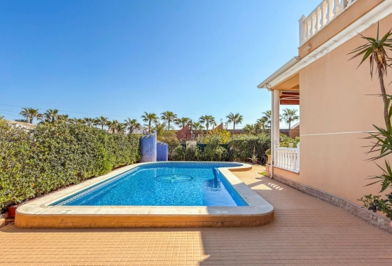 Reventa - Villa - Torrevieja - Torrelamata - La Mata
