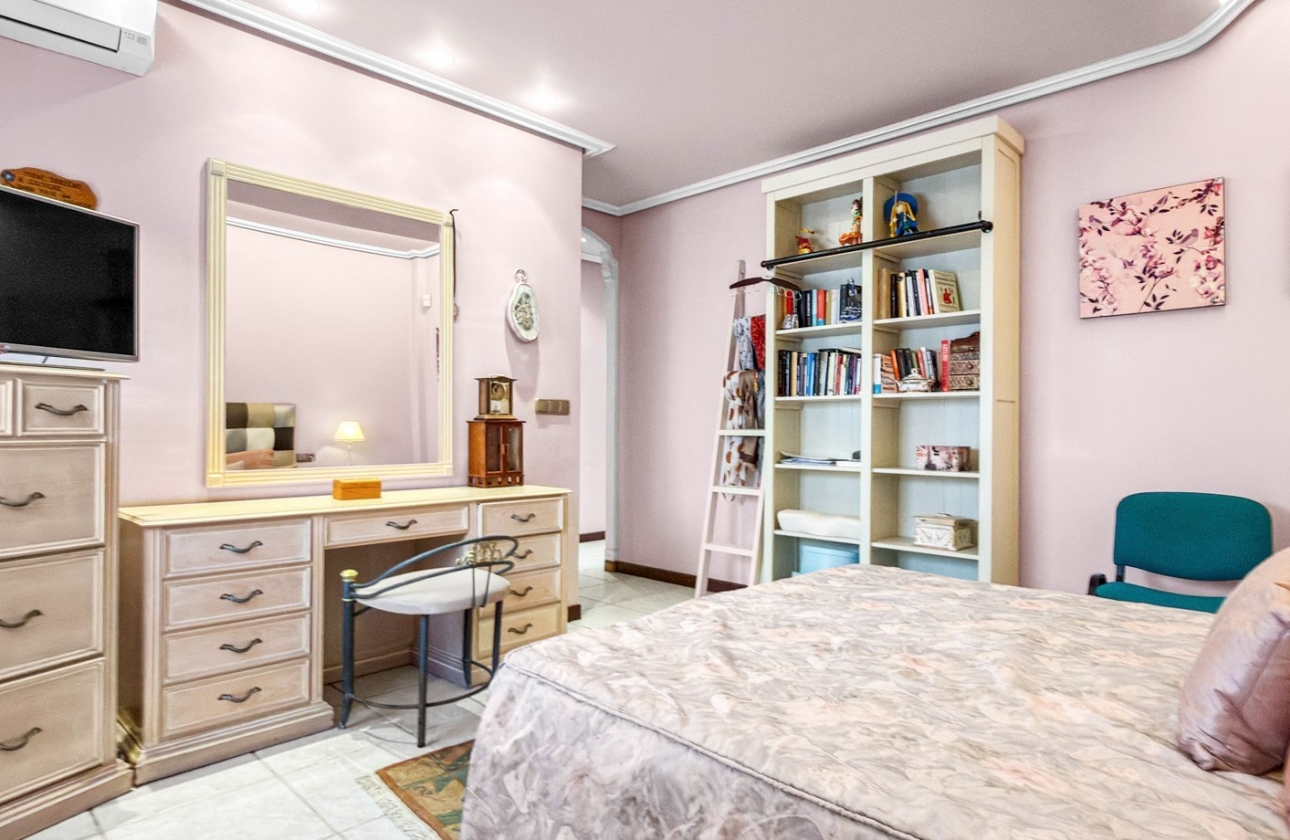 Reventa - Villa - Torrevieja - Torrelamata - La Mata