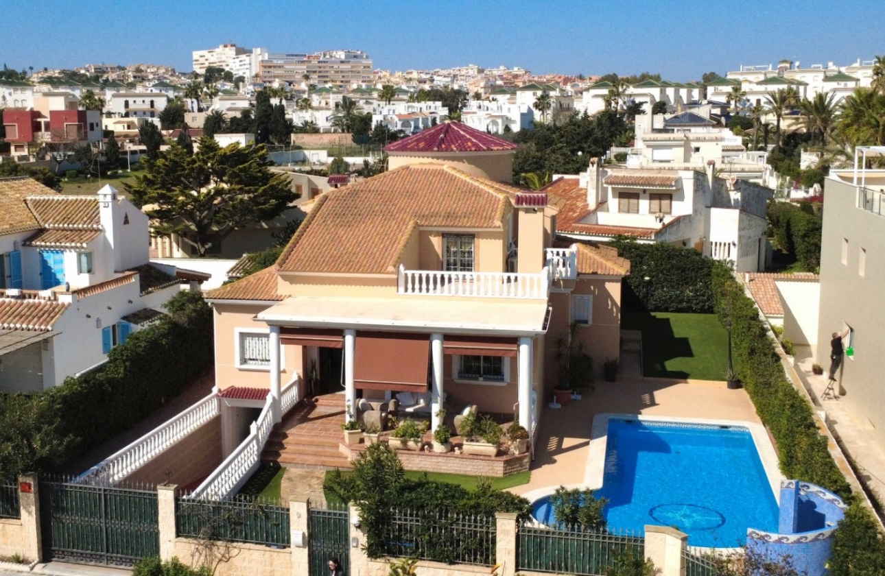Reventa - Villa - Torrevieja - Torrelamata - La Mata