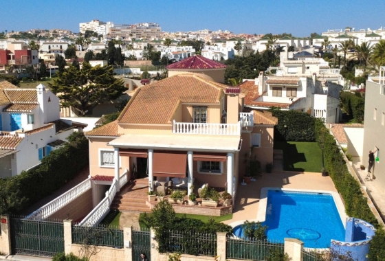 Reventa - Villa - Torrevieja - Torrelamata - La Mata