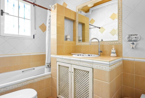 Reventa - Villa - Torrevieja - Torrelamata - La Mata