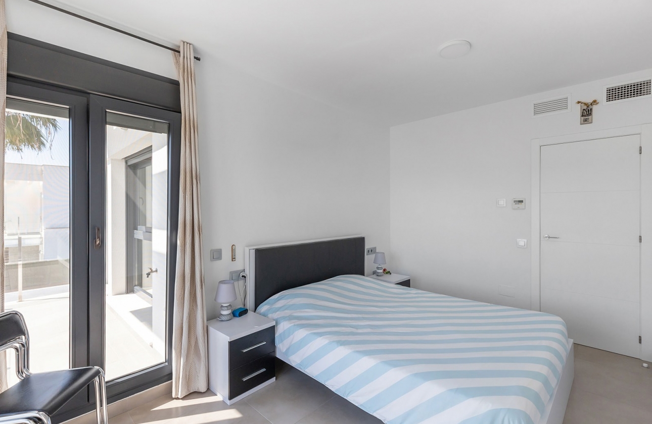 Herverkoop - Villa - Vistabella Golf