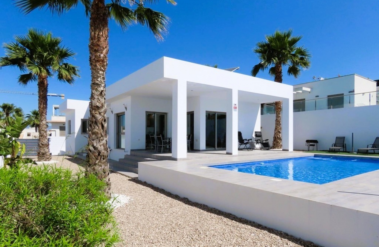 Resale - Villa - La Marina