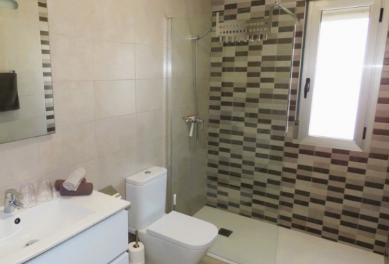 Resale - Villa - La Marina