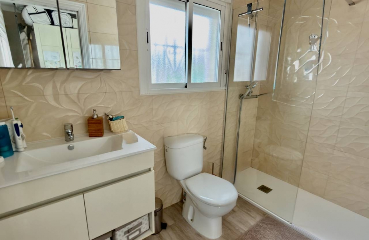 Resale - Finca / Country Property - Rafal