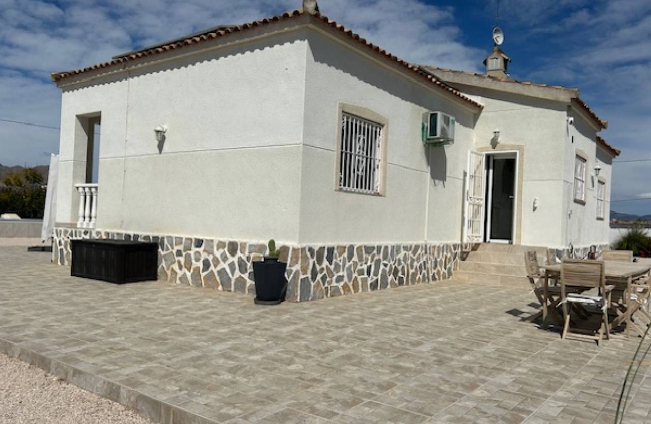 Resale - Finca / Country Property - Rafal