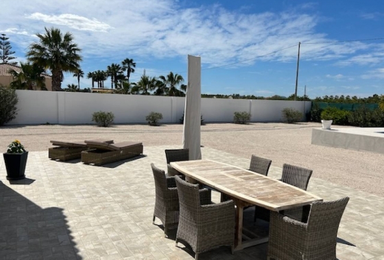 Resale - Finca / Country Property - Rafal