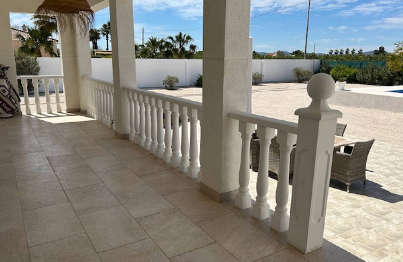 Resale - Finca / Country Property - Rafal