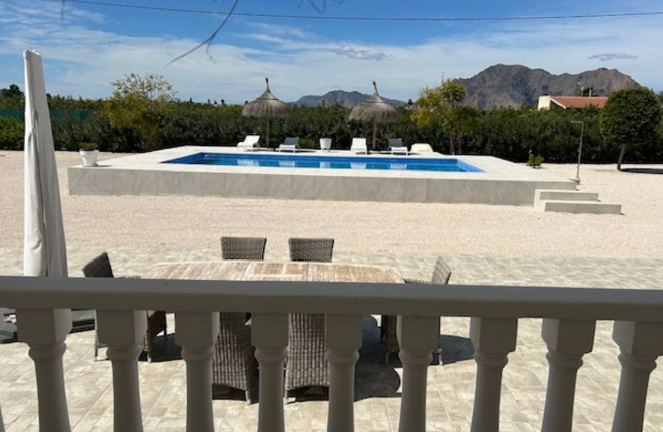 Resale - Finca / Country Property - Rafal