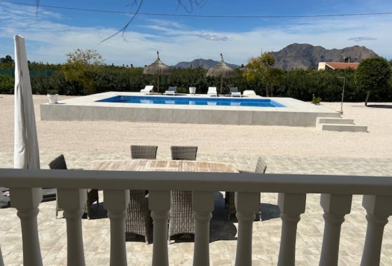 Resale - Finca / Country Property - Rafal