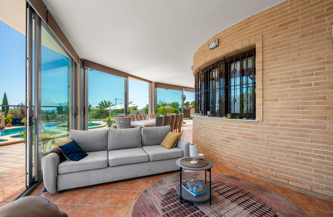Resale - Finca / Country Property - Crevillente